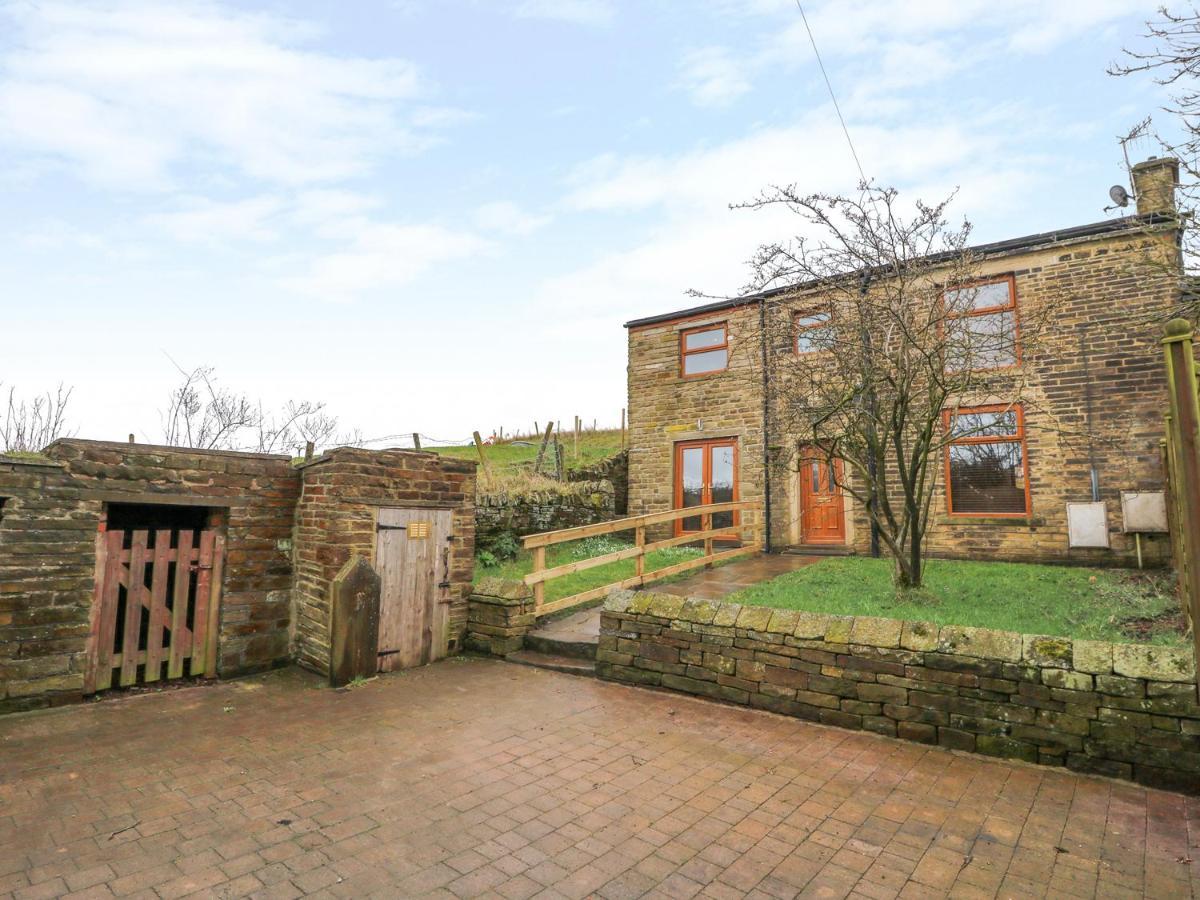 Moscow Mews Villa Bradford  Exterior foto